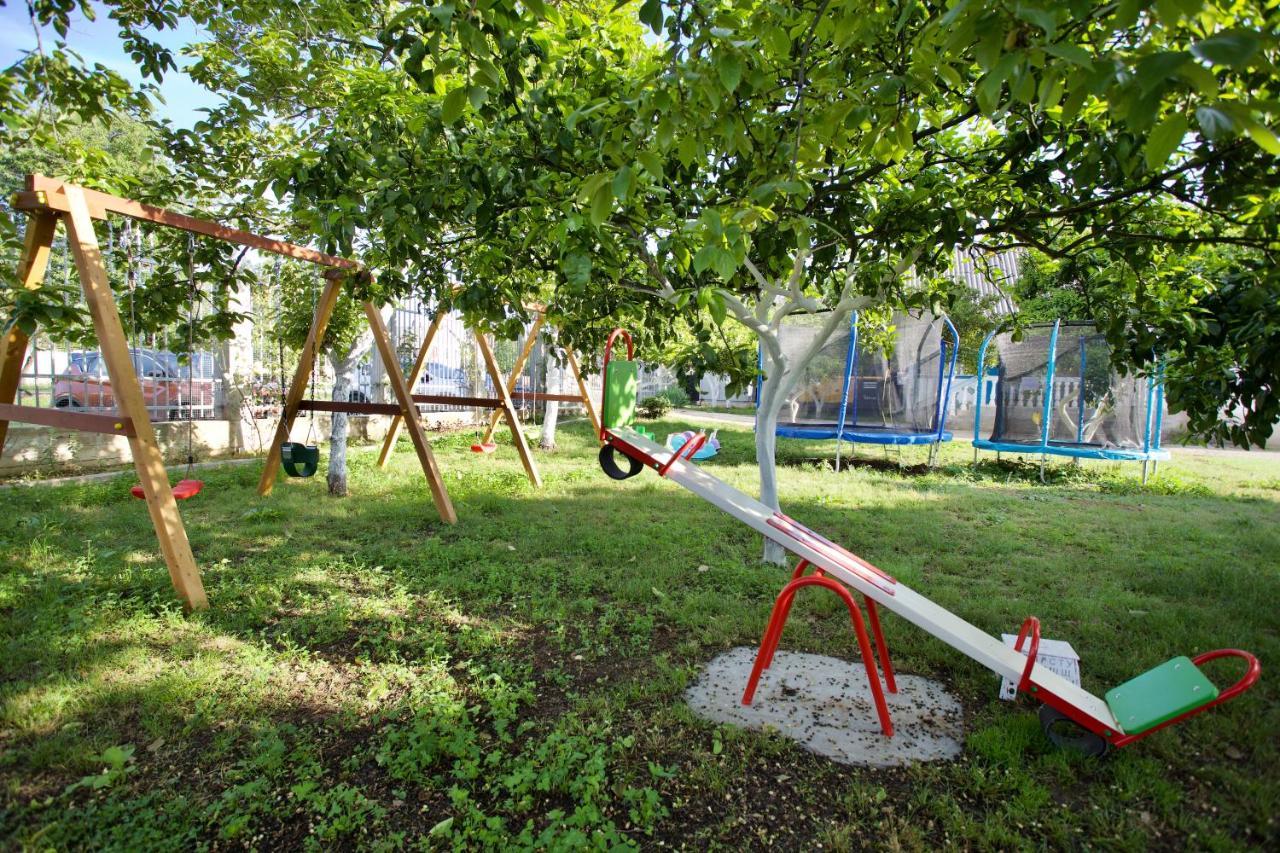 Family Resort Bambora Gudauta Exterior photo